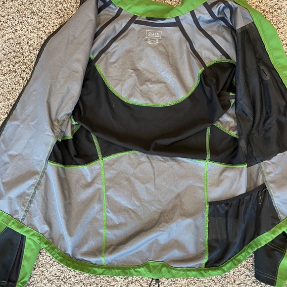 GOREWEAR Gore-Tex Running Jacket. Women's M - Picture 8 of 8